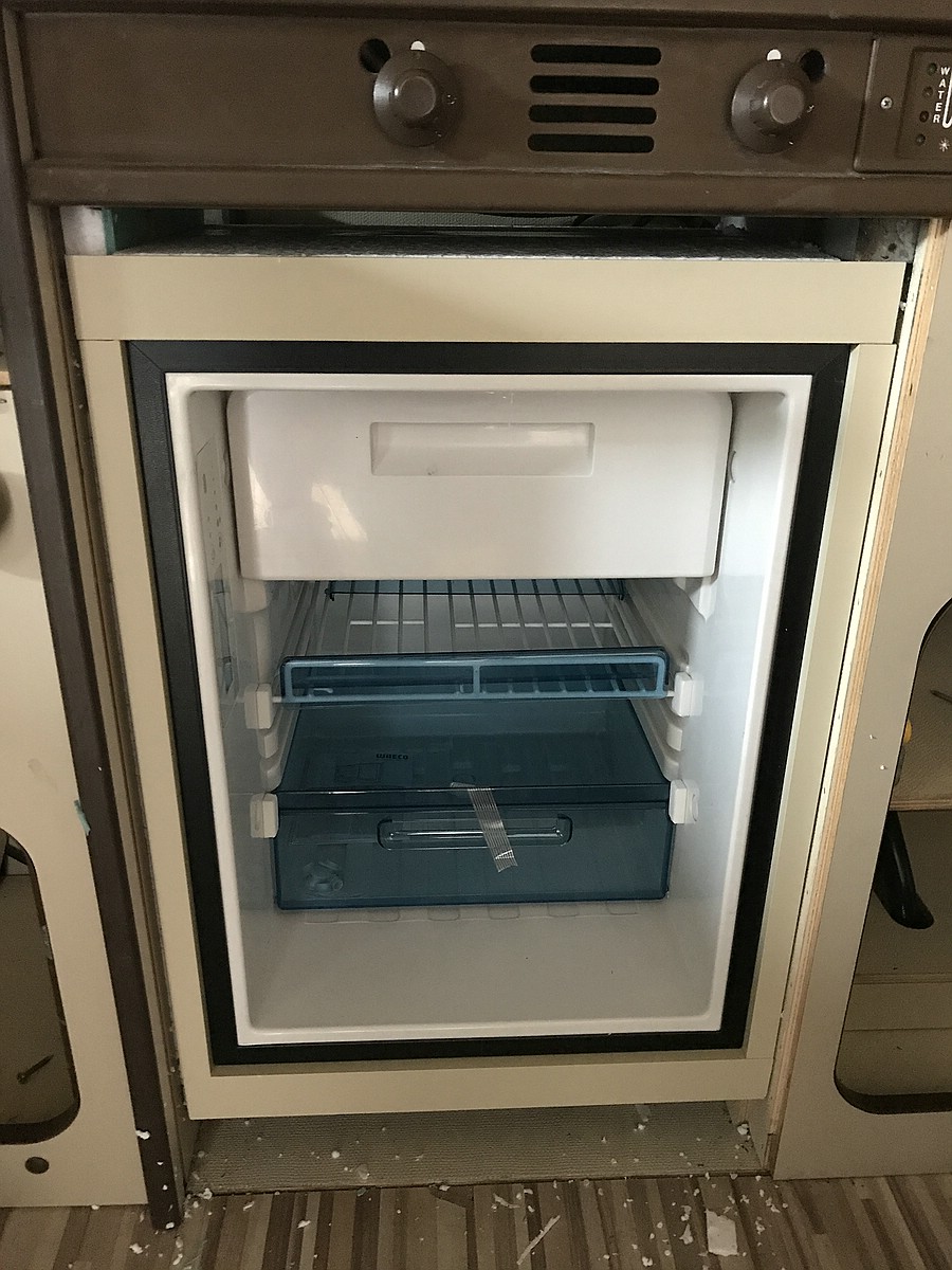 Image may have been reduced in size. Click image to view fullscreen.